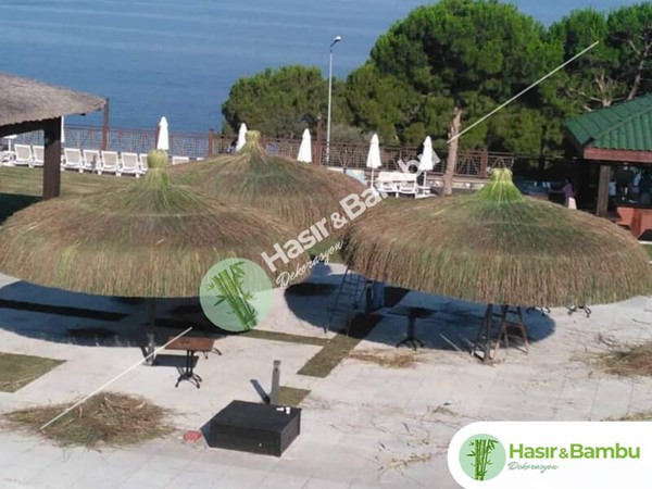 Saçaklı Ot Çatılar