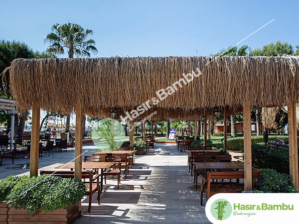 Saçaklı Ot Çatılar